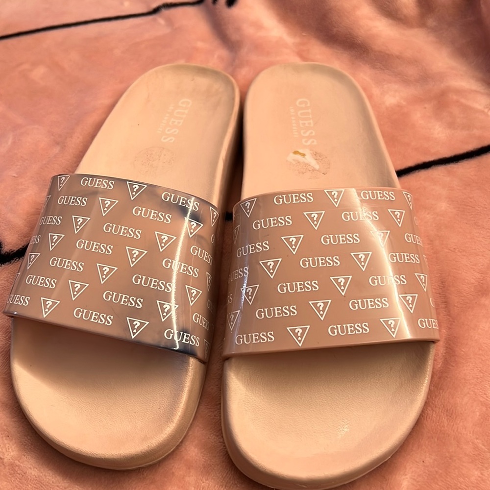 Guess sandles
